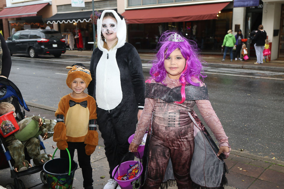 Halloween Trick or Treat Downtown Morganton 2019-9537.JPG